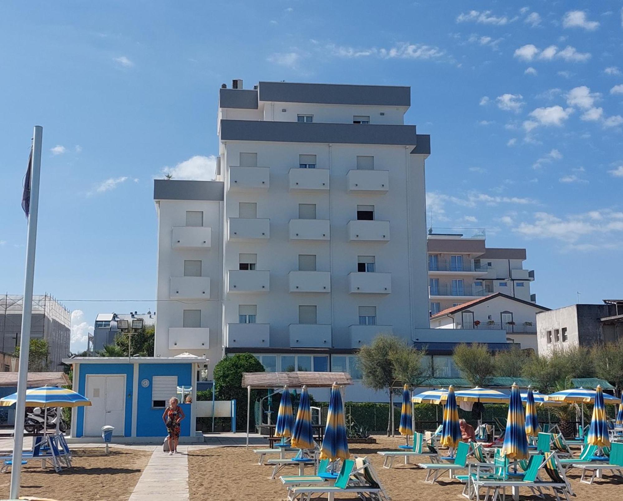 Hotel Driade Sul Mare Ріміні Екстер'єр фото